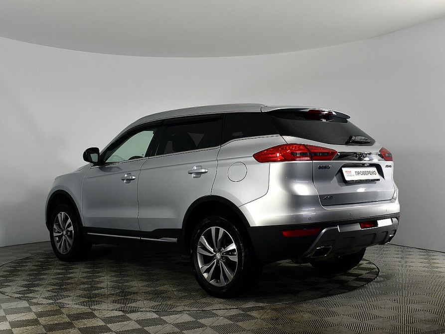 Первое то джили атлас. Geely Atlas полный привод